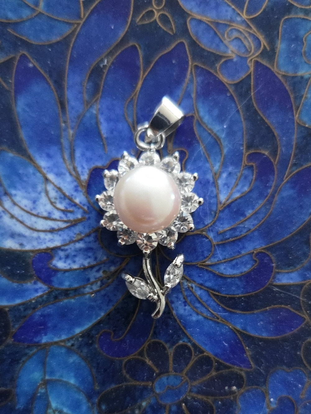 Elegant 18K GP Pearl & Cubic Zirconia Sunflower Pendant